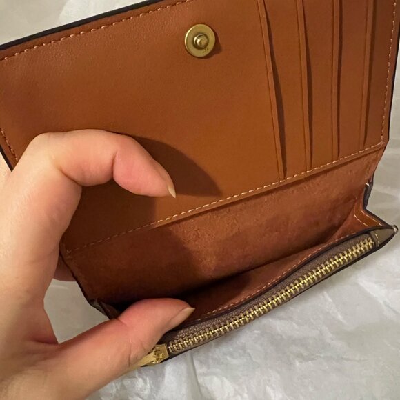 Coach small card wallet - Like New! - Picture 9 of 11